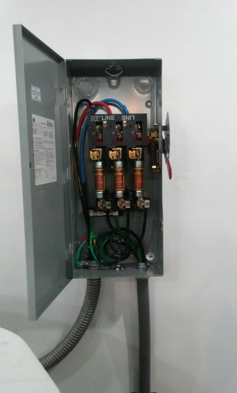 Three-phase disconnect switch installed for Smoke Detector Installation in Bruce